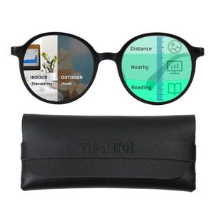 TigerKui Photochromic Progressive Mutifocal Reading Glasses Blue Light Blocking for Men and Women Computer Readers (Black, 1.5, x)