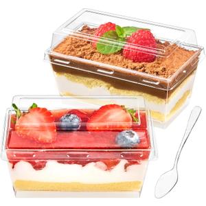 Qeirudu 5 Oz Mini Dessert Cups with Lids and Spoons, 50 Pack Clear Rectangle Parfait Cups, Small Plastic Serving Bowls for Tiramisus, Cakes, Mousses, Puddings