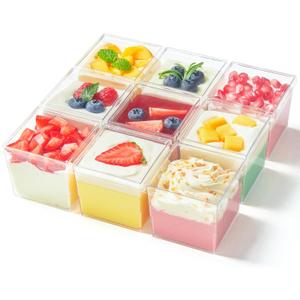 Qeirudu 5 oz Square Dessert Cups with Lids and Spoons, 50 Pack Mini Plastic Dessert Cups Small Serving Cups for Pudding Mousse Yogurt Parfait Appetizers Fruit