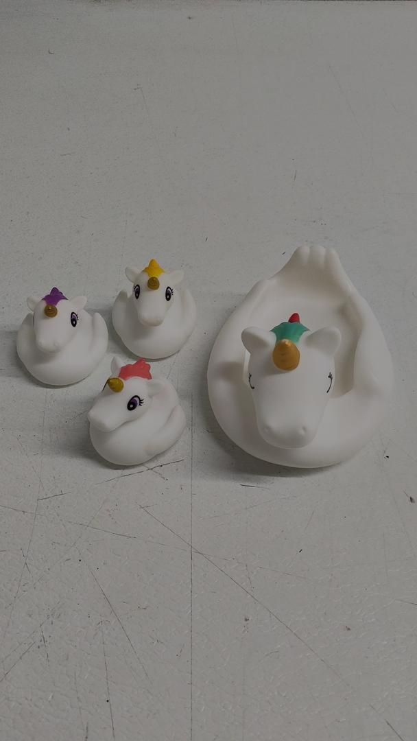 Unicorn Family Bath Toy