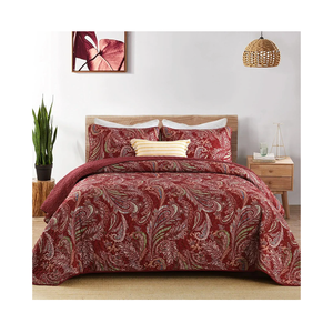 WONGS BEDDING Boho Quilt Set Queen,3 Pieces Red Paisley Pattern Bedspread Coverlet Set,Lightweight Microfiber Bohemian Bedding Set for All Season 96"×90"