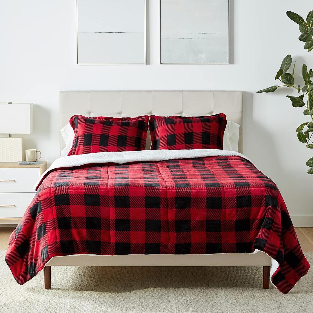 Amazon Basics 3 Piece Bedding Set, Micromink Sherpa, Ultra-Soft, Warm All Season Comforter, Full/Queen, Red Buffalo Plaid