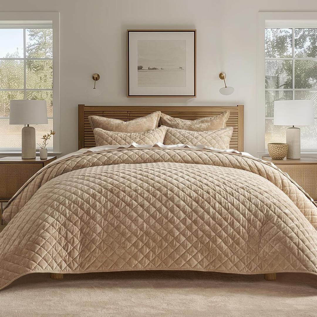 EVERGRACE Luxury Velvet Quilt Set Queen Size, Diamond Quilted Lightweight Velvet Comforter for All Season, Ultra Soft Oversized Bedspread Coverlet Bedding Set with 2 Pillow Shams, Beige Taupe