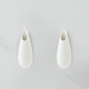 Hanging Ceramic Wall Vases,5.9 Inch, Set of 2,Wall Plant Holder, Cubicle Modern Decor Plant Holder Vase for Indoor Plants, Propagation Walls Hanging, Flower Pots for Air Vases, White