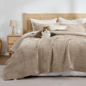BEDELITE Velvet Quilt Set King Size, Luxury Velvet Comforter for All Season, Lightweight Soft Quilted Bedding Set, Striped Channel Oversized Bedspread Coverlet with 2 Pillow Shams, Taupe, King/Cal King