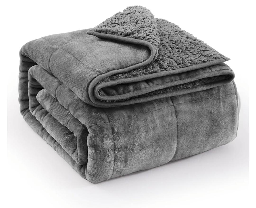 Super Fuzzy Soft Sherpa Fleece Weighted Blanket, 15 lbs Dual Sided Fluffy Heavy Weighted Blankets for Adults - No Bunching with Double Layers of Soft Inner Lining (60"x 80", 15 Pounds)