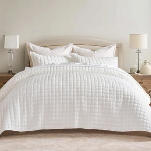 RECYCO Luxury Velvet Quilt Set, California King 118'' x 106'' Oversized Bedspread, Ultra Soft Velvet Comforter, Lightweight Box Stitch Bedding Sets for All Season, with 2 Shams, Bright White
