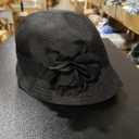 Women's Gatsby Linen Cloche Hat with Lace Band and Flower, Color: Black, one size
