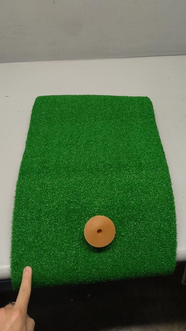 TRUEDAYS Golf Mat - Artificial Turf Golf Mat with Non-Slip Foam - 12 x 24 Golf Hitting Mat for Indoor and Outdoor Practice (Includes Rubber Tee Holder and Tees)