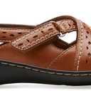 Clarks Women's Ashland Spin Q Slip-on Loafer, Tan, 7.5 W US