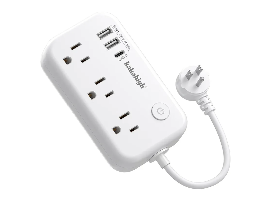 Short Extension Cord 6 inch, Small Extension Cord with Switch, 13A (1625W) Mini Extension Cord with 3 AC Outlet 3 USB (1 USB-C), Power Strip Short Cord for Kitchen Bathroom Bedside Table Behind TV