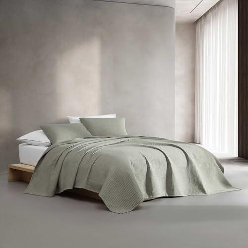 Calvin Klein - Queen Quilt Set, Luxuriously Soft Channel Stitch Bedding with Matching Shams (Mini Channel Stitch Solid Green, Queen)