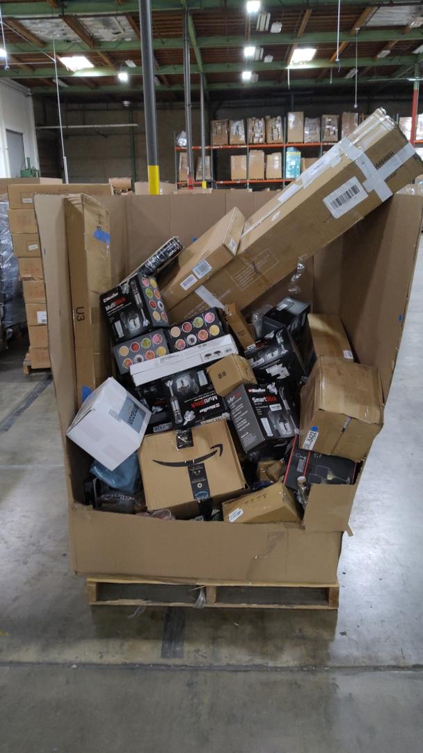 Pallet Of Salvage Items