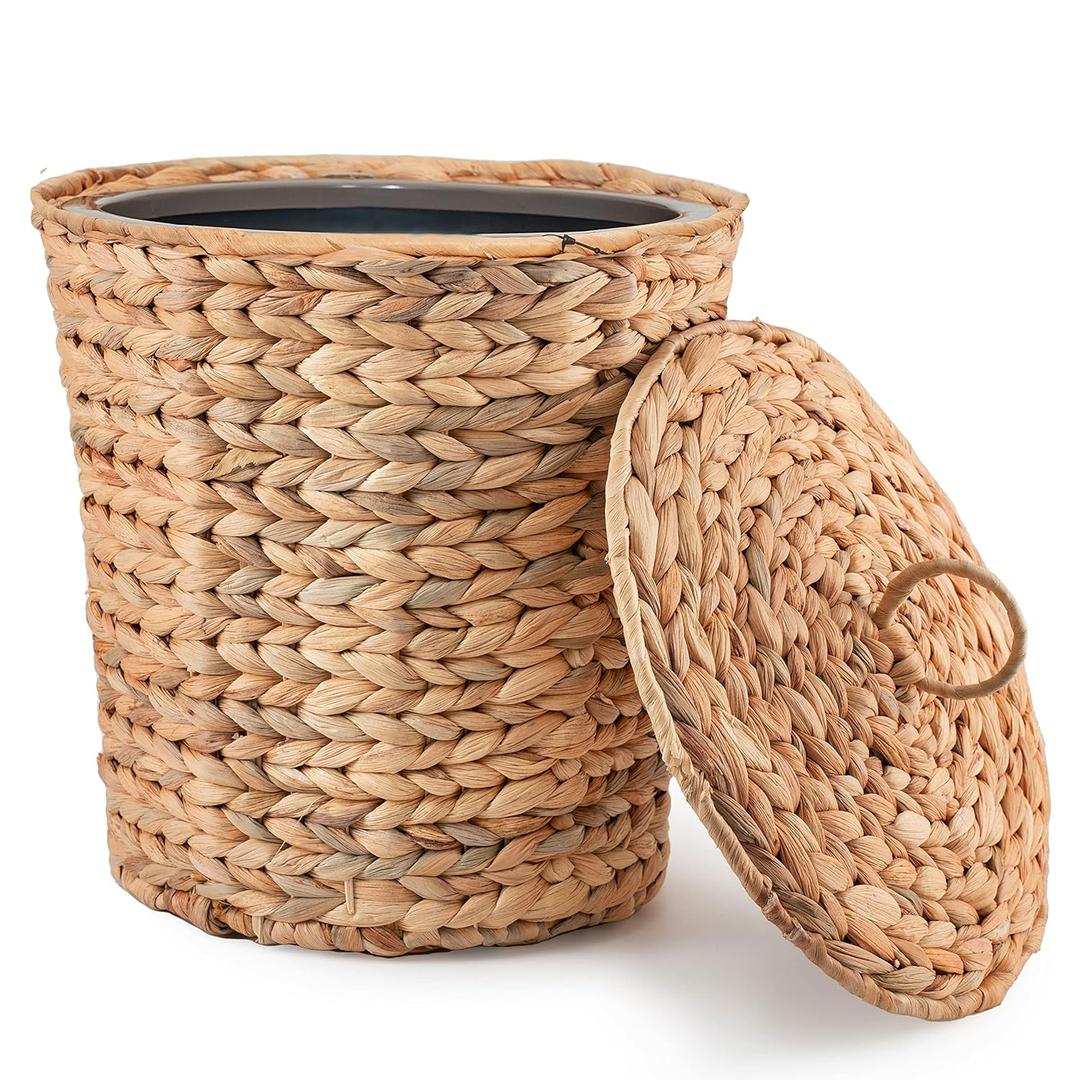 KOLWOVEN Wicker Trash Can with Lid in Bedroom, Bathroom - Trash Can in Office - Boho Woven Wicker Waste Basket - Office Garbage Cans for Under Desk (Water Hyacinth, Medium (D11 X H11))