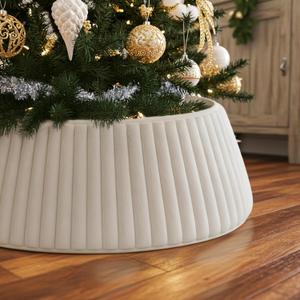 OurWarm White Christmas Tree Collar, Luxury Plush Faux Fur Tree Collar with Stripe Textured Pattern, Soft Fluffy Xmas Tree Ring Boho Tree Skirt for Holiday Decorations Indoor Home Decor (28 inches)