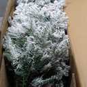 6 ft. Pre-lit Snow Flocked Hinged Artificial Christmas Tree with 260 LED Lights