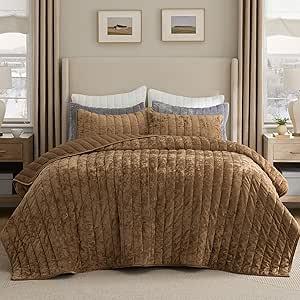 Bedsure Velvet Quilt King Size Set - 108"x96" Lightweight Velvet Comforter King, Oversized Luxury Bedspread Coverlet, Ultra-Soft Bedding Set with 2 Pillow Shams for All Season, Caramel Gold