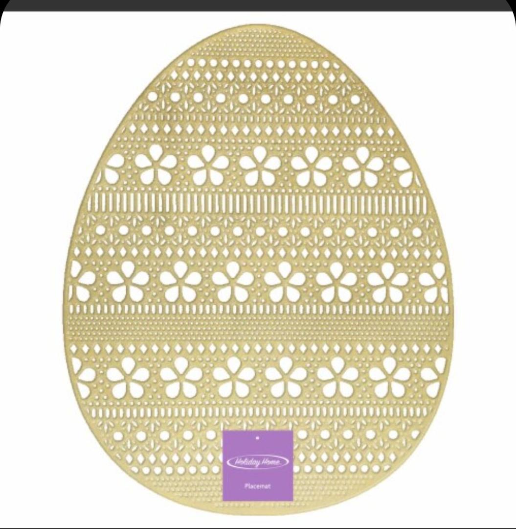 Brighten your table setting with the beautiful style of the Placemat.4Pcs