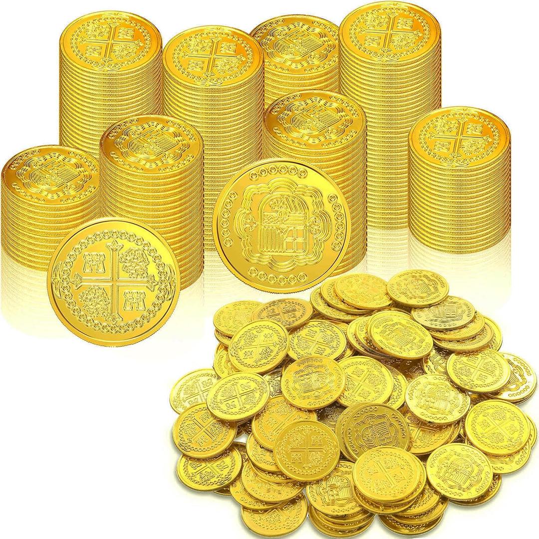Dingion Plastic Gold Coins 100 Pcs Bulk Fake Coins for Pirate Play Toy Tokens Treasure Reward Gifts for Board Games Pirate Treasure Chest Adventure Theme Party Favors Supplies(Golden)