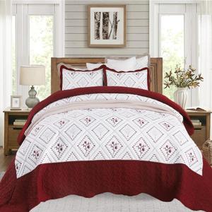 Cmfshape Floral Embroidery Quilt Set,3 Pieces California King Quilt Bedding Set,Classic Diamond Pattern Quilts,Ultra Soft Lightweight Reversible Bedspread Coverlets for All Season(Burgundy,114"x102")