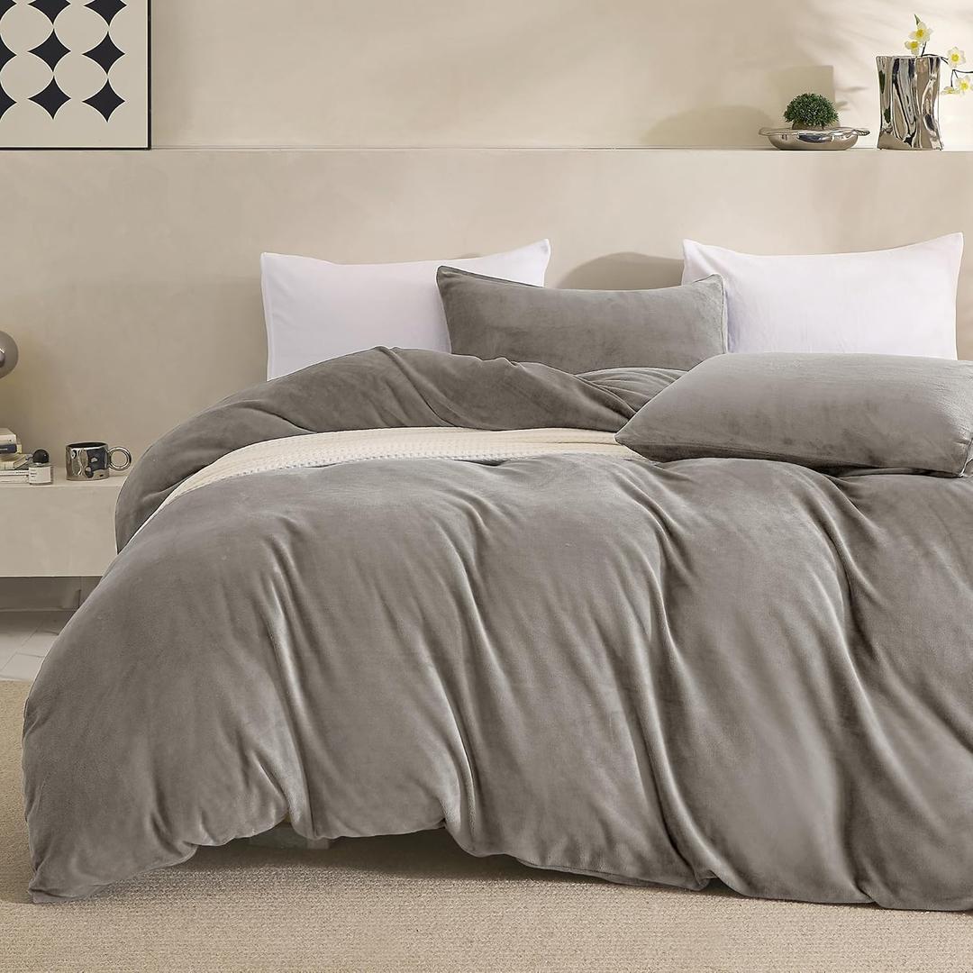 JELLYMONI Light Grey Velvet Duvet Cover King Size - 3 Piece Ultra Soft Plush Bedding Set, Luxury Fluffy Comforter Cover with Zipper Closure & 8 Corner Ties for Bedroom