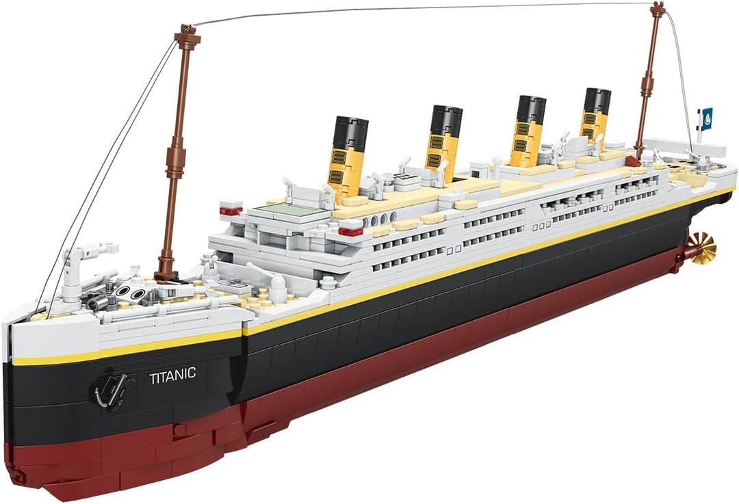 dOvOb Titanic Model Building Blocks Set, 2022 Pieces Bricks, Compatible with Major Brands