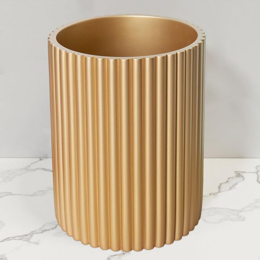 Gold Waste basket Luxury Stone bathroom Garbage Can, Modern Bathroom Office Trash Can, Resin Wastebasket, Garbage Receptacle Bin for Bathrooms, Offices, Powder Rooms, Kitchens (Gold scallop)