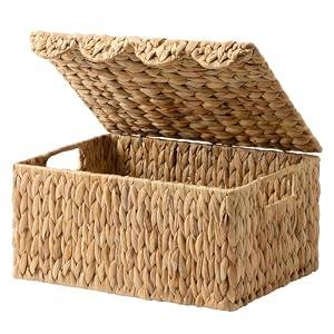 StorageWorks Scalloped Wicker Basket with Lid, Large Water Hyacinth Basket, 16½" L x 13" W x 7½" H
