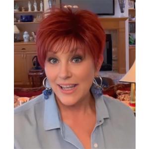 SEVENCOLORS Short Red Wigs for Women Straight Pixie Cut Wigs with Bangs Natural Looking Synthetic Short Hair Wigs for Daily Party Cosplay Use