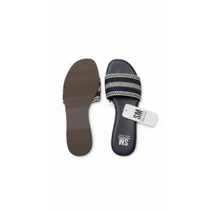 SM New York Comfortable Sandals for Women Size 9