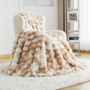 OMERAI Faux Fur Throw Blanket for Couch, Soft Fluffy Blanket, Warm Bubble Fleece Throw Blankets for Bed, Cozy Plush Reversible White Throw Blanket, Luxury Decorative Throw Blanket King Size, 90x108