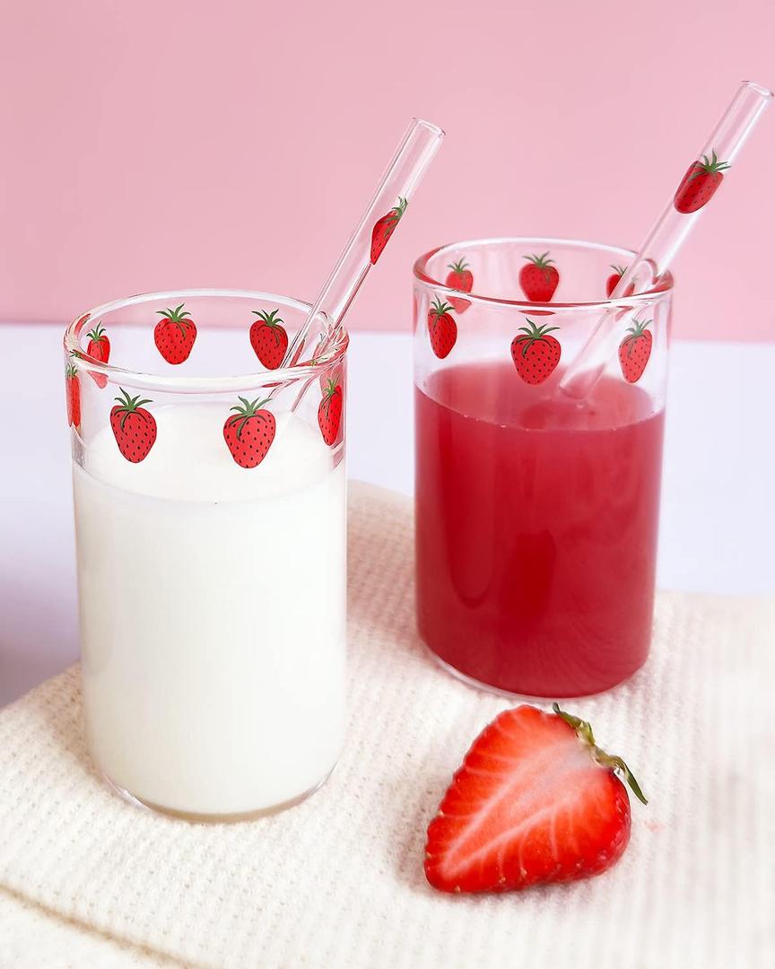 strawberry cups 2 Sets Cute glass strawberry cups 300ML straw glass cups, Cute strawberrys pattern glass bottles for water milk tea, coffee juice tea cups (2pcs)
