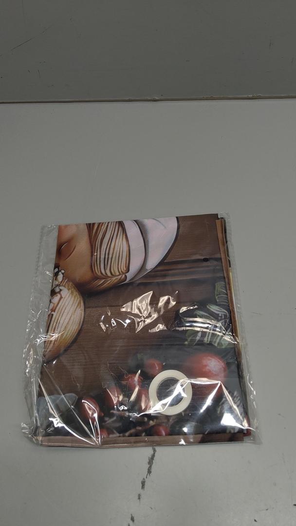 Mary Banner, Size 71 x 35