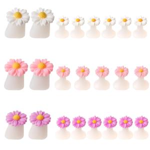 24Pcs Toe Separators For Pedicure, Daisy Toe Separators For Women, Nail Polish Silicone Separator Dividers, Pedicures Toes Separator for Pedicure Nails Polish Gel Foot Pedicures Nail Art Tools