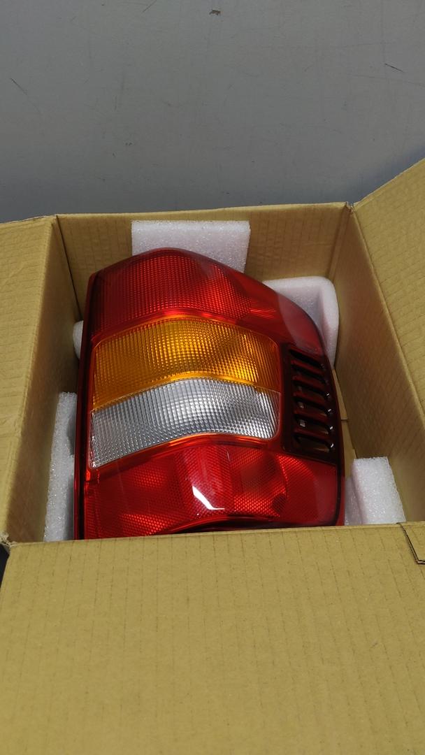 For Jeep Grand Cherokee Tail Light Lamp 2001 2002 2003 2004 Passenger Right Side