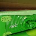 Swiffer Hair Magnet Deluxe Starter Kit with Collapsible Pole, 9 Hair Magnet Dry Cloths, 2 Bonus Mop & Go Wet Cloths
