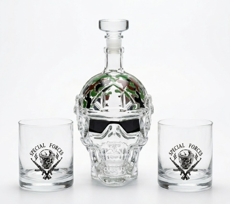 Whiskey Decanter Set, Whiskey Decanter with 2 Glasses, Decanter Set for Men Scotch Bourbon Vodka, Bosses Day Gifts for Men Dad Husband Boyfriend