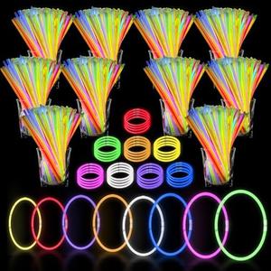 500 Pack Glow Sticks Bulk Party Pack, 8 Inch Halloween Glow Sticks for Kids and Adults, Glow in the Dark Light Sticks Party Supplies, Glow Necklaces Glow Bracelets with Connectors, Multicolor