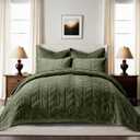 EverGrace 3 Pieces Luxurious Queen Velvet Quilts, Ultra Soft Lightweight Velvet Comforter Set, Matelasse Oversized Bedspread Coverlet for All Season with 2 Shams, Olive Green, 92"x96", Full/Queen