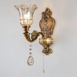 Vintage Wall Sconce, Antique Brass Wall Light with Pull Chain On/Off Switch, Crystal Floral Bedside Wall Lamp for Entrance, Bedroom, Hallway