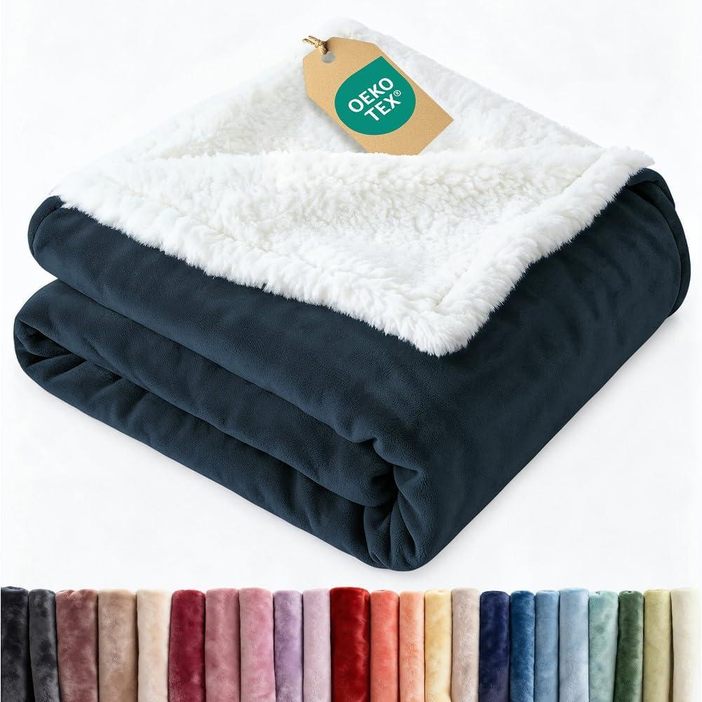 Sherpa Fleece Blanket Queen Size - Reversible Sherpa Fleece Queen Blanket - Super Soft Double Sided for Bed, Sofa, Couch - Thick, Warm, Fuzzy & Plush - Luxurious Bedding for Winter - Navy, 90" x 90"