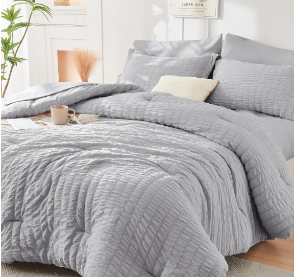 HYMOKEGE Light Grey Queen Comforter Set Seersucker 7 Pieces, All Season Luxury Bed in a Bag for Bedroom, Bedding Set with Comforters, Sheets, Pillowcases & Shams 
