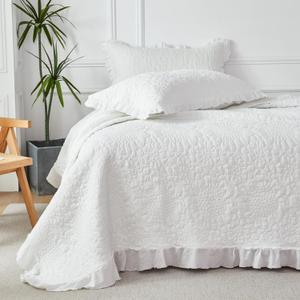 WINLIFE Bright White Ruffled Quilt Set 3pcs Queen 90''x98'' - Stone Washed Microfiber Crinkled Bedspread for All Season Farmhouse Style Lightweight Shabby Chic Coverlet Set with Pillow Shams