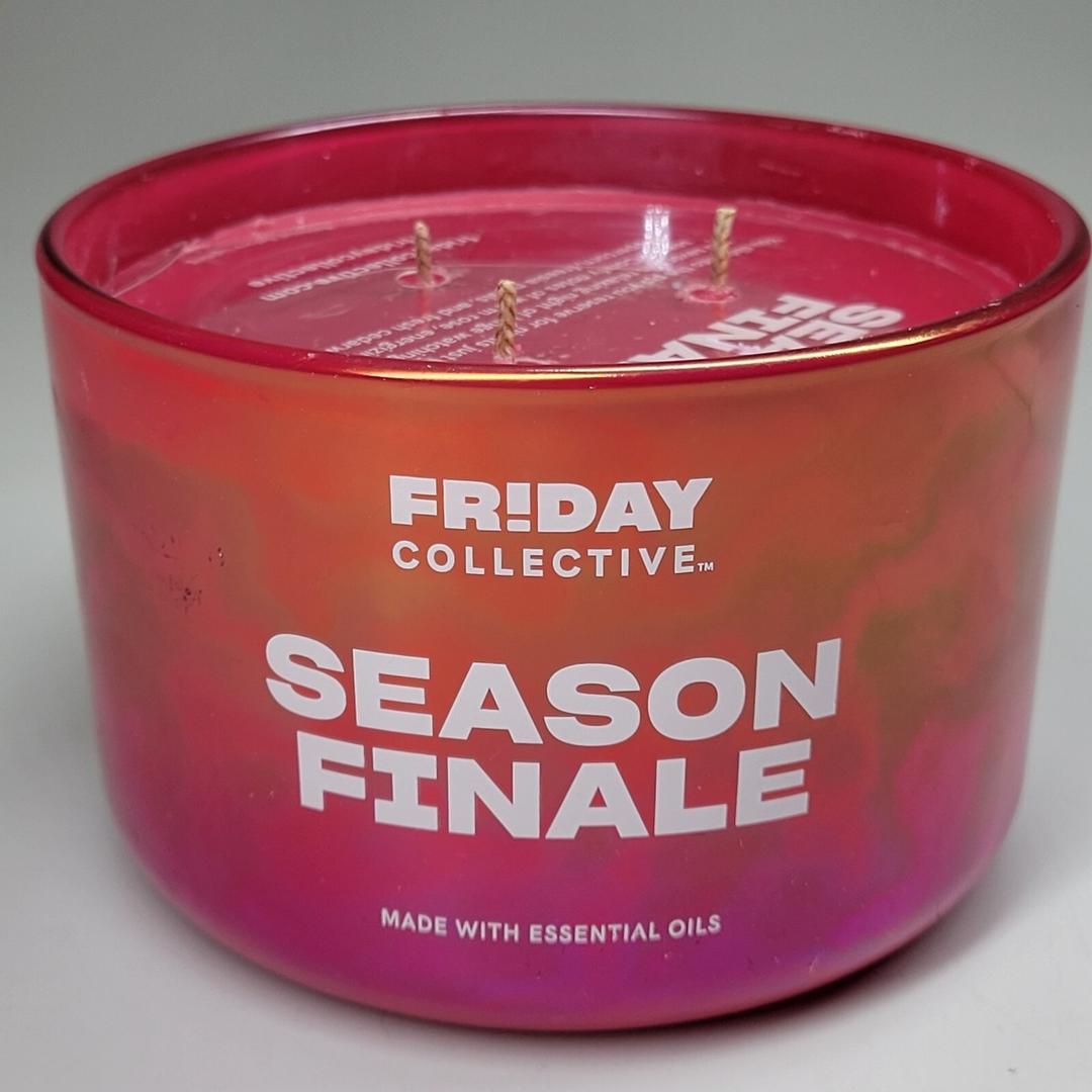 FR!DAY COLLECTIVE, SEASON FINALE 3 WICK CANDLE