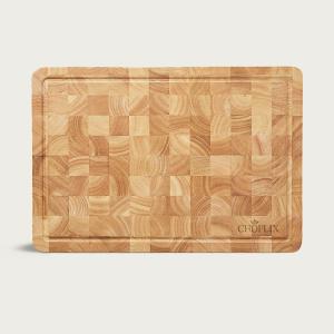 RubberWood Chef’s Choice Cutting Board – 17"x13"x1.5" BPA-Free Wooden Chopping Board with Juice Groove, Soft Rubber Feet, Built in Handles - Cutting Board Set with Holder for Meat, Vegetables & Cheese