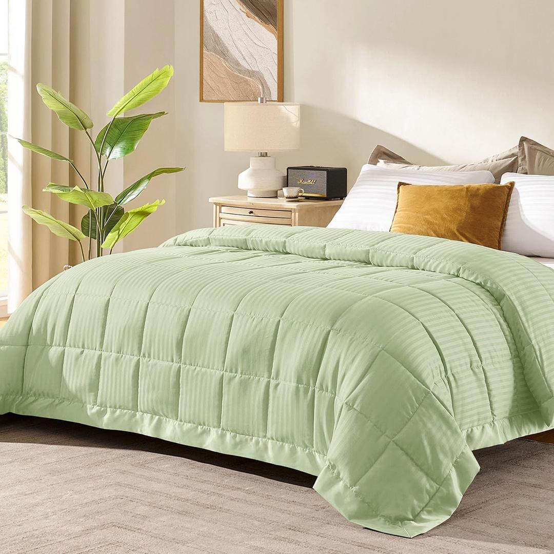Downluxe Queen Size Blanket with Satin Trim, Lightweight Down Alternative Blankets Queen Size for All Season, Machine Washable (Sage Green, 90x90 Inch)