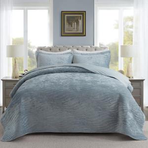 Travan Luxury Velvet Quilt Set King Size, Ultra Soft Velvet Bedding Sets, Lightweight Quilted King Quilt Bedding Set, Oversized Bedspread Coverlet with 2 Shams for All Season, Light Blue (KING/CAL.KING (106"x98"))