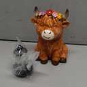 Garden Statues Highland Cow with Solar Lantern, Outdoor Highland Cow Figurines Decorations for Patio Yard Lawn Ornaments, Gifts for Mom/Grandma Birthday Housewarming