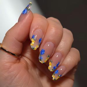 9 x Almond Press on Nails Hand Painted Flower Cute Fake Nail Art for Women