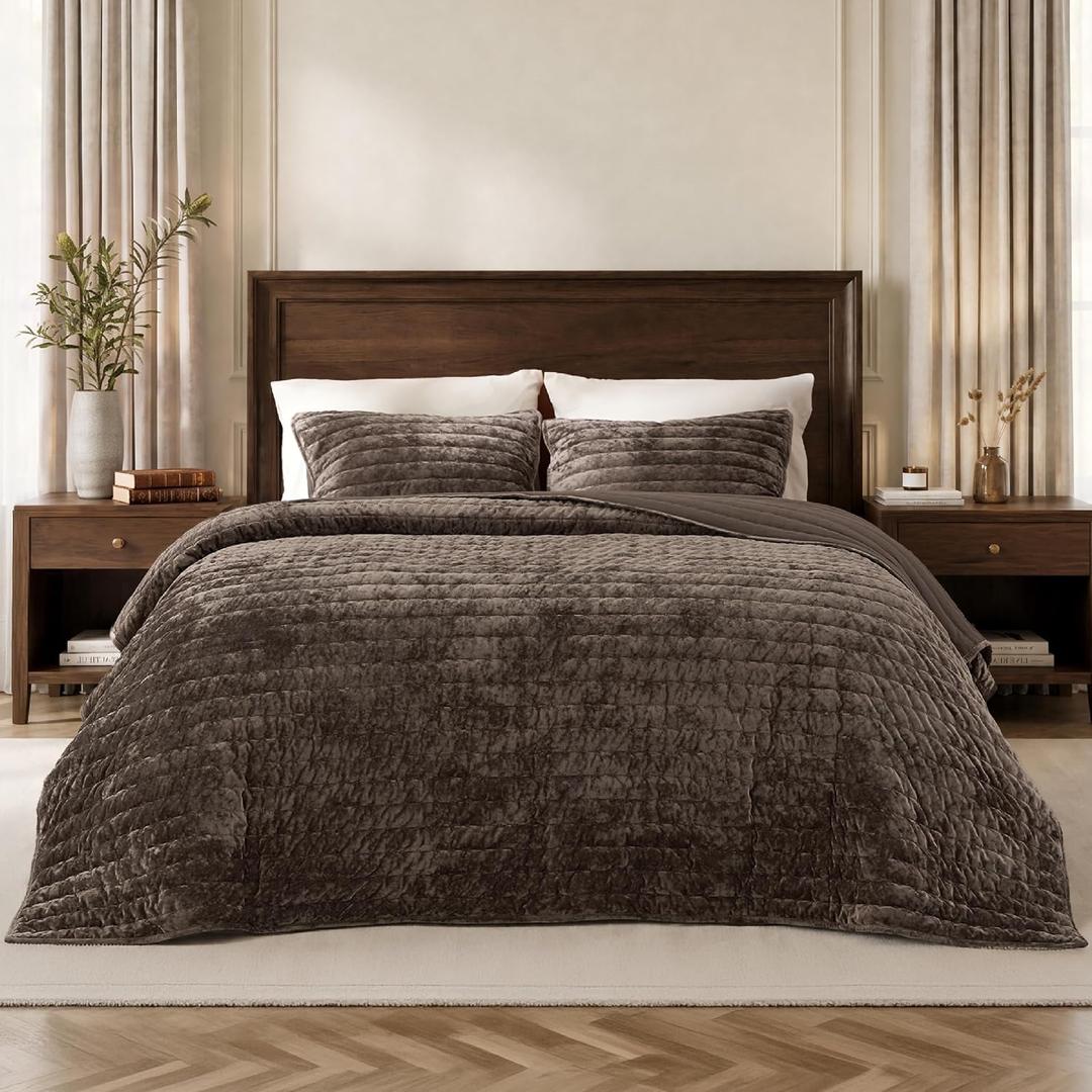 Bedsure Velvet Quilt King, Luxury Brown Comforter, King Quilt Bedding Set